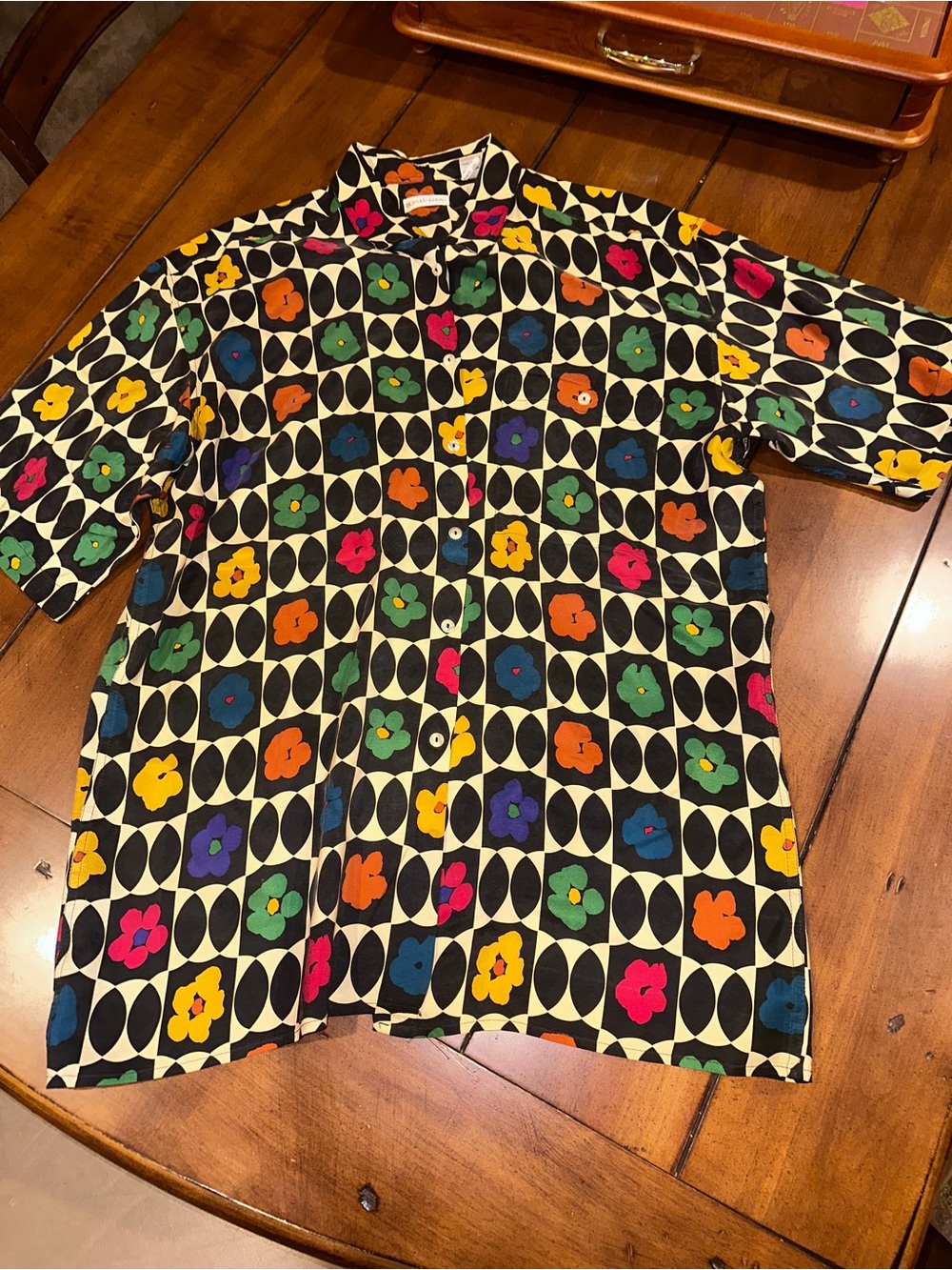 Vintage Burma Bibas 100% Silk Geometric Button Front Shirt Size Large